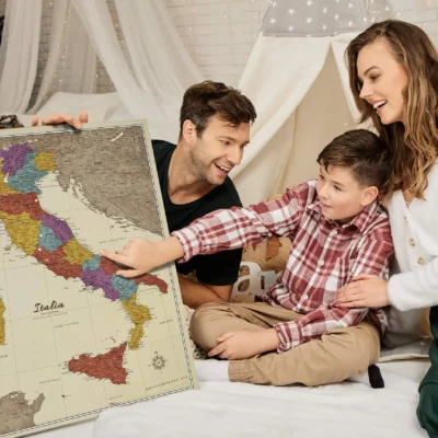 Mapa Korkowa Włoch z pinezkami Cream Multicolor