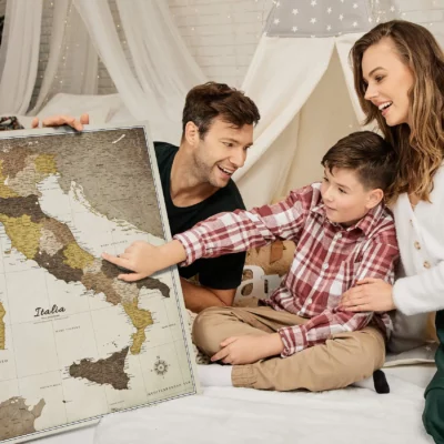 Mapa Korkowa Włoch z pinezkami Cream Browns