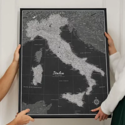 Mapa Korkowa Włoch z pinezkami Black And Silver Moon