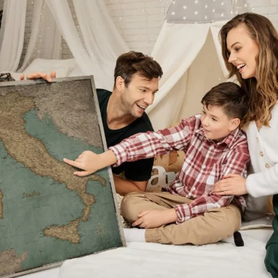 Mapa Korkowa Włoch z pinezkami Retro Old